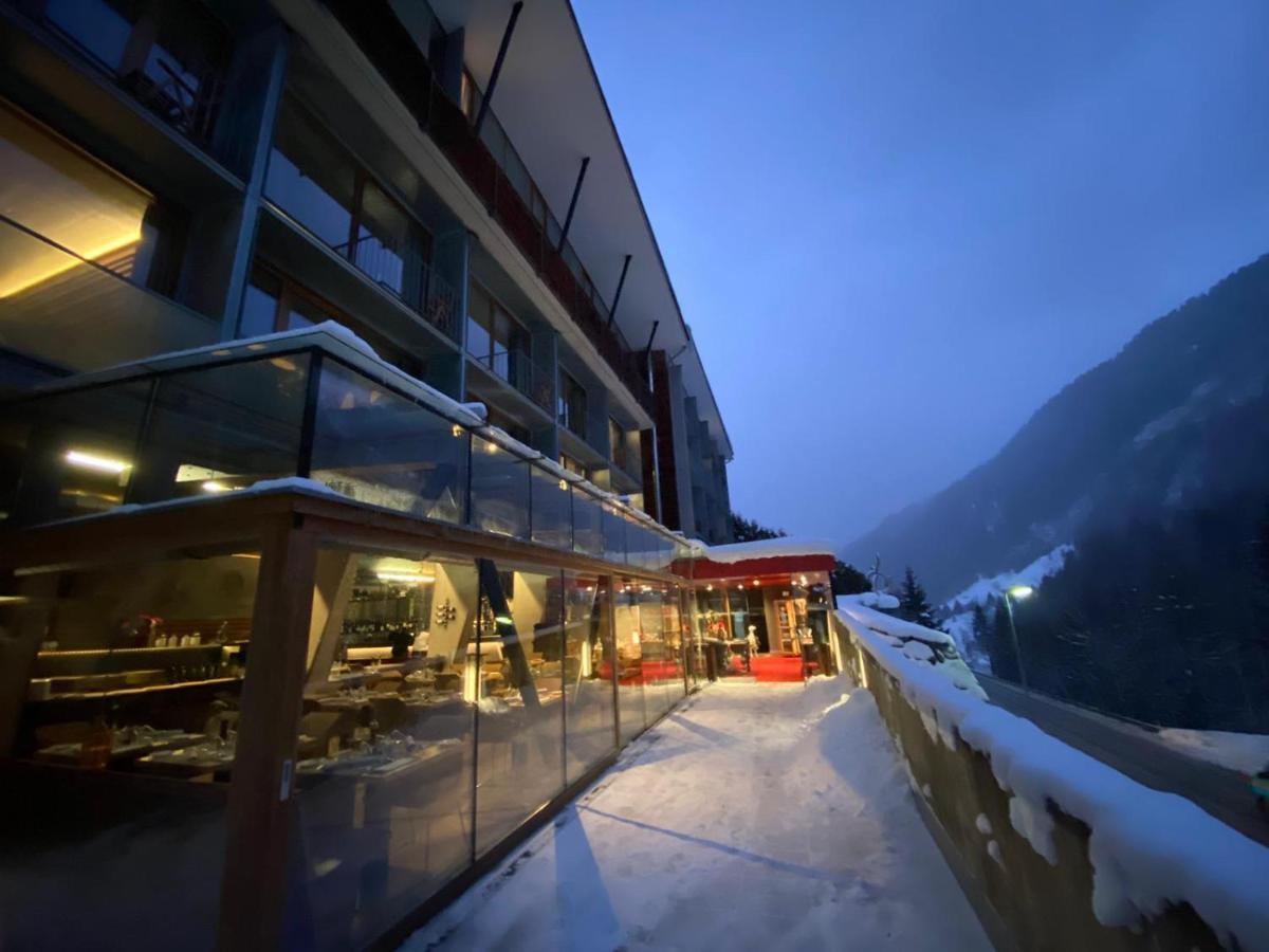 "Quality Hosts Arlberg" Hotel Lux Alpinae 장크트안톤암아를베르크 외부 사진